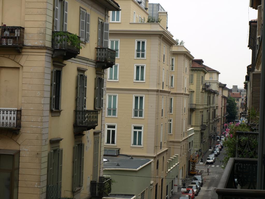 B&B Central Station Торино Екстериор снимка